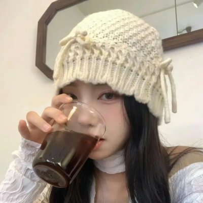 天空中的露西 海报